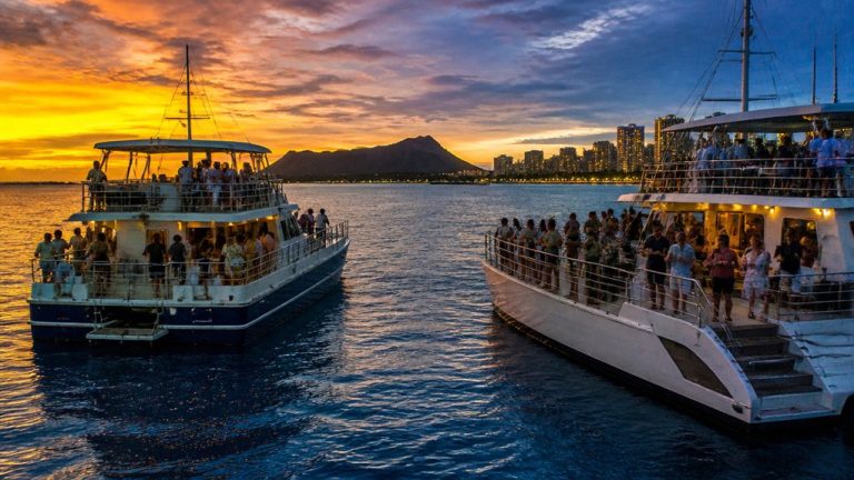 wai oli waikiki sunset night